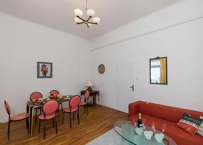 Tango Apartment *