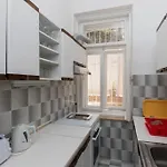 Tango Apartman *